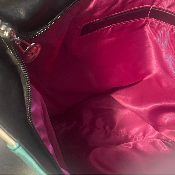 𝅺s-q vegan convertible crossbody shoulder bag in excellent condition - Picture 9 of 9